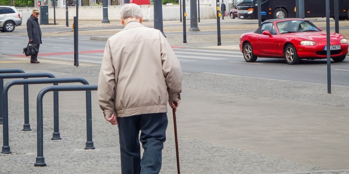 Ostatni emeryci i renciści otrzymali na swoje konto "trzynastą" emeryturę - poinformował rzecznik ZUS.