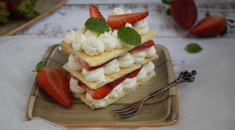 Epres mille feuille recept / Fotó: Ringier