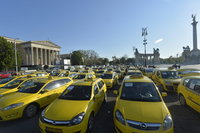 39 taxisból 8-cal gond volt Budapesten egy éjszakai razziában