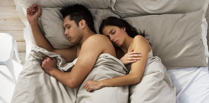 Śpisz w piżamie? Lepiej nago. Sprawdź dlaczego