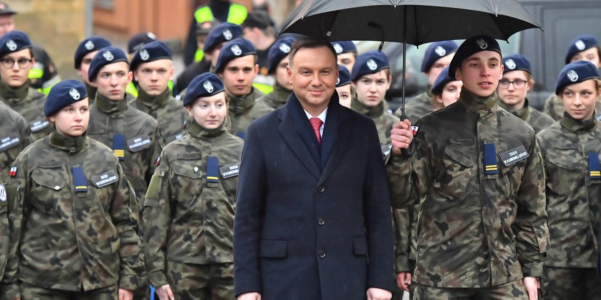 To nie Duda zadecydował o losie Macierewicza