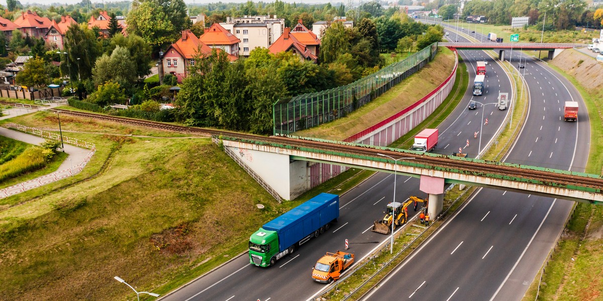 Ruda Śląska, tzw. zakręt mistrzów przy Drogowej Trasie Średnicowej. 