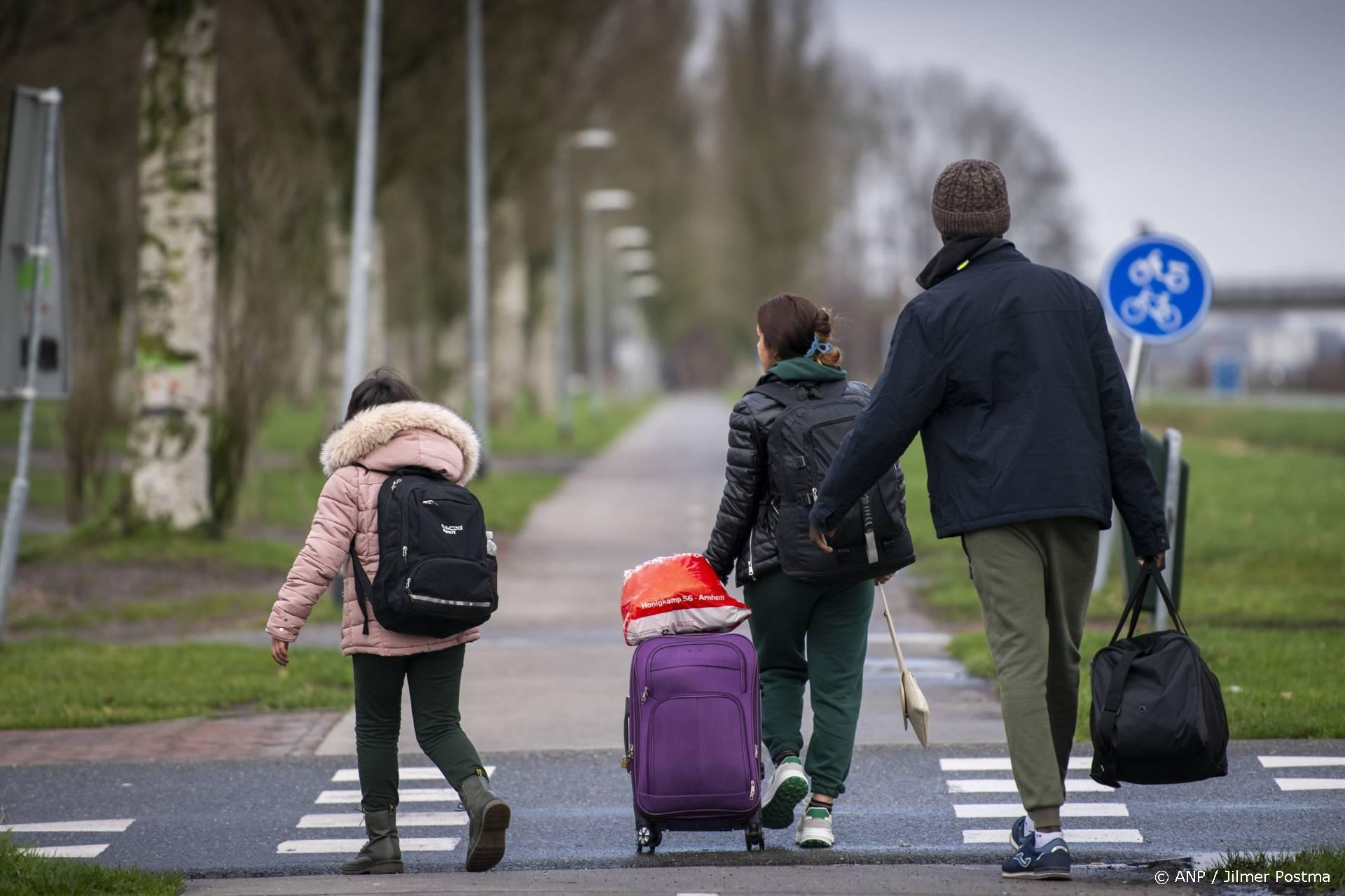 Tientallen organisaties tegen asielnoodmaatregelenwet