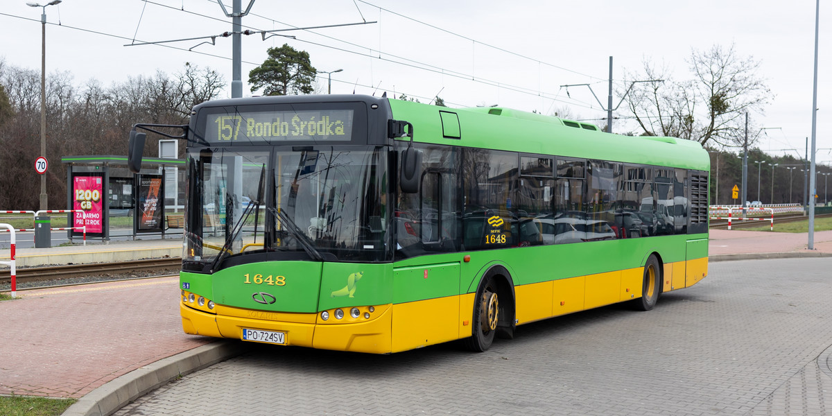 Autobus z Poznania miał dojeżdżać do Swarzędza i Gruszczyna. Niestety nie ma kierowców. 