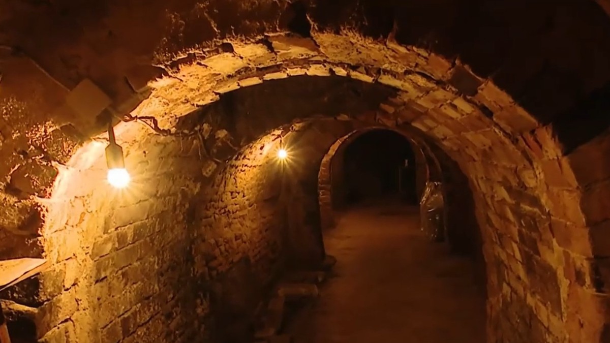 Legenda comorilor din orașul secret de sub orașul Brăila. Cine a construit catacombele seculare și dacă pot fi ele vizitate de turiști