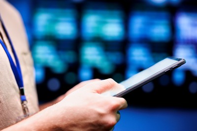 Boom na rynku IT. Dlaczego firmy tak chętnie zatrudniają?