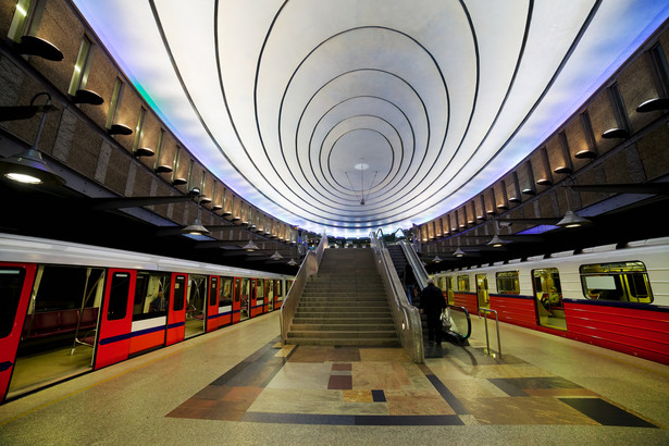 Warszawa, stacja metra Plac Wilsona. Fot. Shutterstock