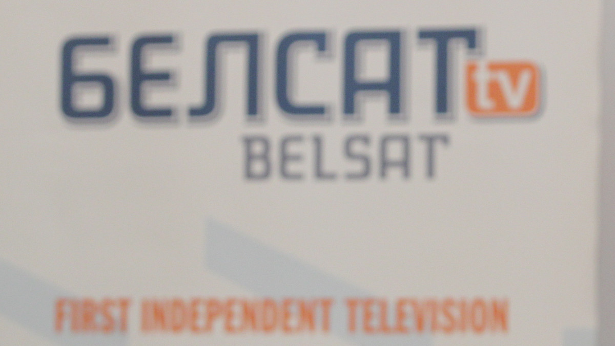 W Mińsku zapadł dziś kolejny wyrok na pracownika telewizji Biełsat. Operator Aleś Silicz został ukarany grzywną w wys. 857 rubli (1 500 zł), sędzia nakazała też konfiskatę jego sprzętu. Według sądu Silicz nielegalnie wykorzystywał znak towarowy Biełsat.