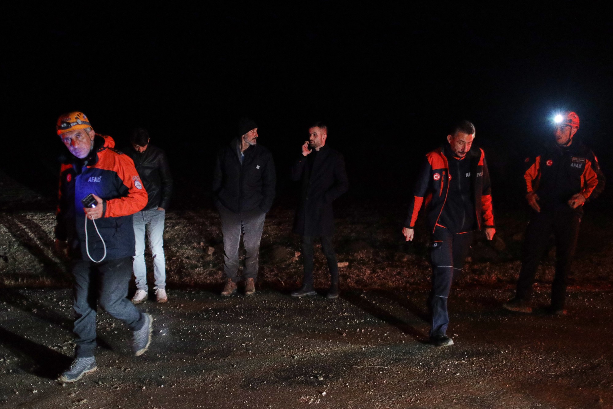 Turecké záchranné tímy pátrajú po pozostatkoch súkromného lietadla.