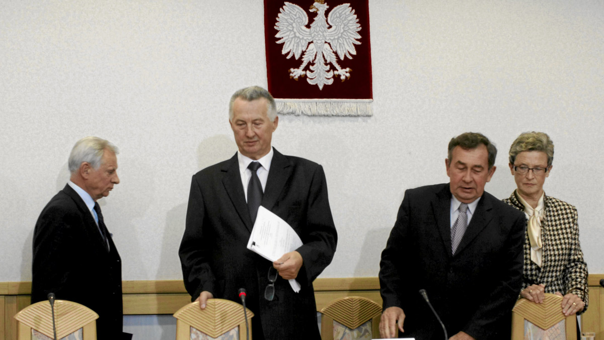 Wspólna konferencja Państwowej Komisji Wyborczej oraz Centralnej Komisji Wyborczej Rosji, która odbyła się w maju, miała charakter naukowy, dotyczyła prawa wyborczego; polski MSZ był o tym spotkaniu poinformowany - zapewnia PKW.