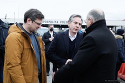 To spotkanie było trzymane w tajemnicy. Na przejściu granicznym Blinken spotkał się z Kułebą
