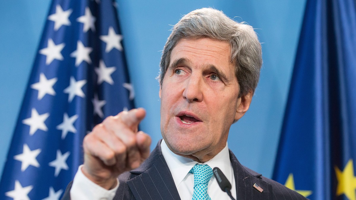 Sekretarz stanu USA John Kerry ocenił, że ustępstwa ze strony prezydenta Ukrainy Wiktora Janukowycza na rzecz opozycji są niewystarczające do zakończenia w tym kraju kryzysu politycznego.