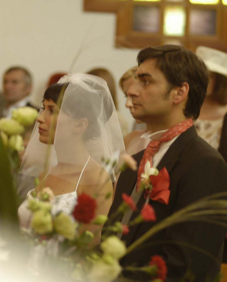 Ślub Karoliny Wolskiej i Roberta Gonery, Sulistrowice, 8 marca 2003 r.