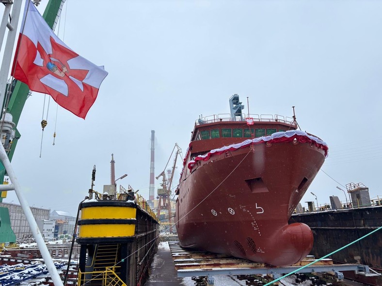 Zdjęcie zwodowanego okrętu "Henryk Zygalski"