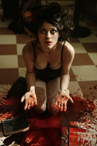 'The Next Day' – kadry z kontrowersyjnego klipu