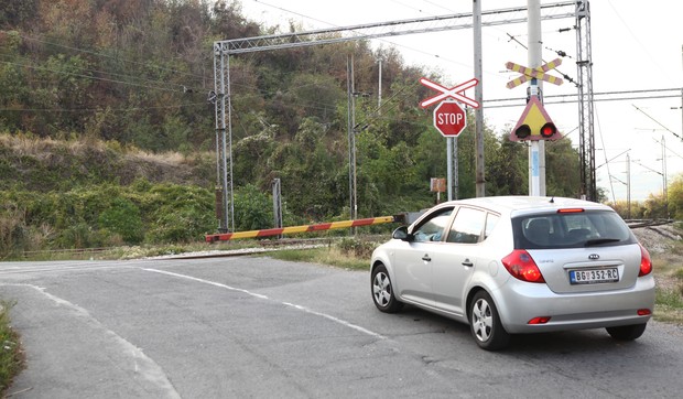 semafor, pružni prelaz