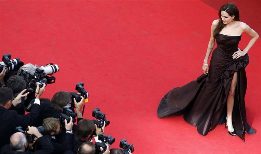 Angelina Jolie w Cannes pokazała udo