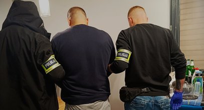 Policja zlikwidowała laboratorium amfetaminy. W garażu znaleziono narkotyki o wartości miliona złotych