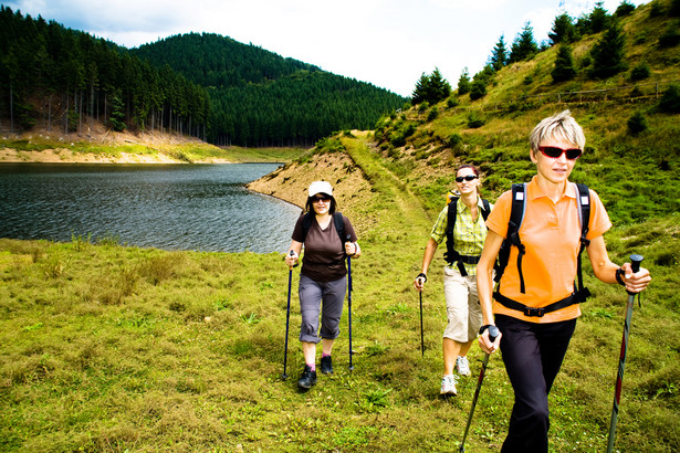 Kije w dłoń! Spalaj tłuszcz z nordic walking