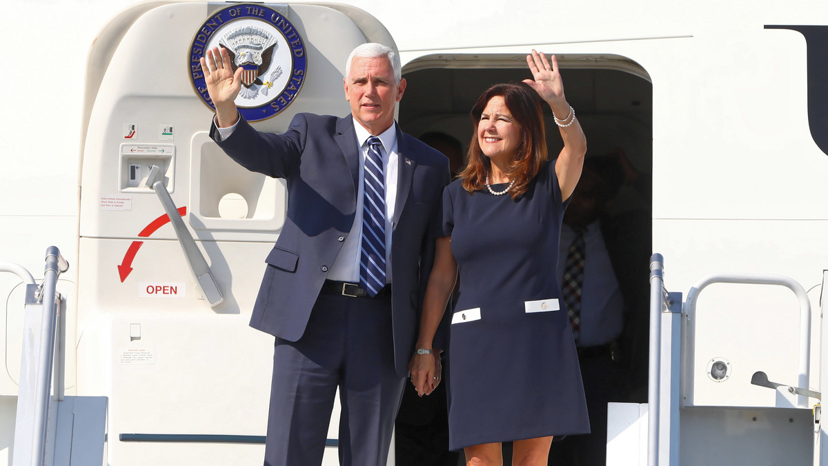 Wiceprezydent USA Mike Pence spotka się w Warszawie z prezydentem Andrzejem Dudą i premierem Mateuszem Morawieckim. Będzie uczestniczył w obchodach 80. rocznicy wybuchu II wojny światowej.