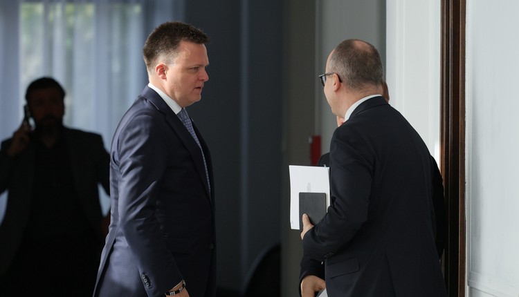 Hołownia zapowiada, że odbierze przysięgę od Nawrockiego. Ale Bodnar się nie poddaje