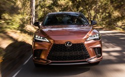 NOWY Lexus RX już w Polsce. Nie tylko cena zaskoczy sześć razy