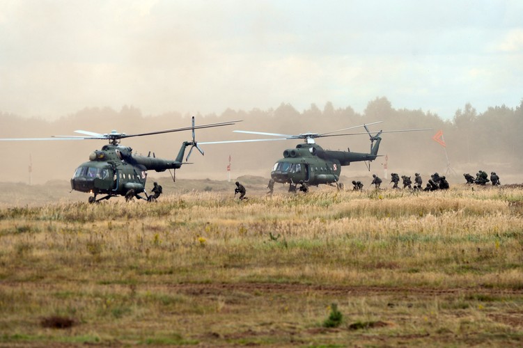 Głównym ćwiczącym jest 12. Szczecińska Dywizja Zmechanizowana; zaś głównym miejscem ćwiczenia poligon w Drawsku Pomorskim, gdzie będą prowadzone działania obronno-opóźniające. W planie jest przemieszczenie pododdziałów czołgów na dużą odległość, wykonanie kontrataku oraz przeprowadzenie taktycznego desantu śmigłowcowego.<br><br>mzb/ pru/<br> (mb/mr) PAP/Marcin Bielecki