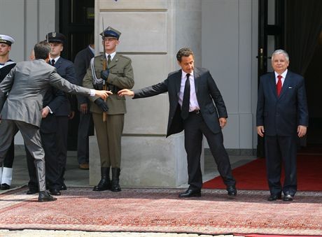14.06.2007. WARSZAWA PALAC PREZYDENCKI WIZYTA PREZYDENTA FRANCJI NICOLASA SARKOZYEGO W POLSCE N/Z LECH KACZYNSKI I NICOLAS SARKOZYFOT. PIOTR MOLECKI