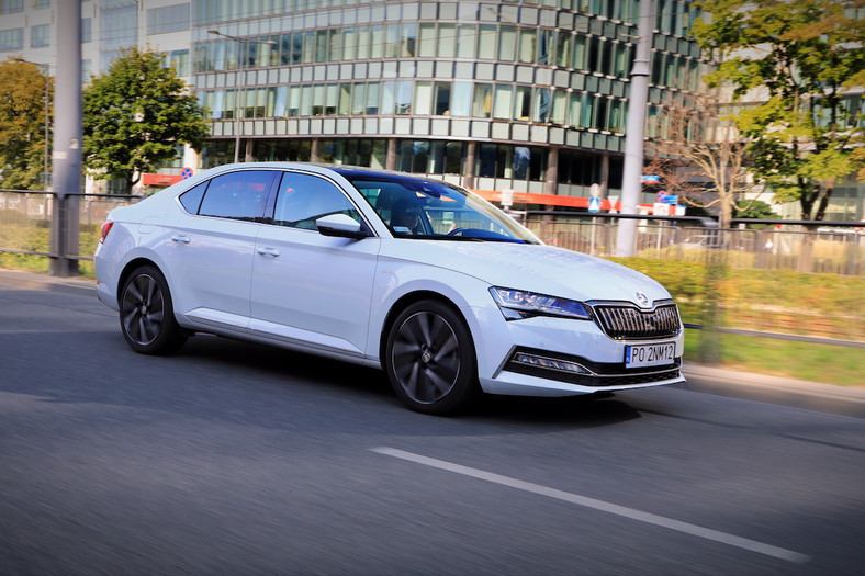 Skoda Superb Hybrid