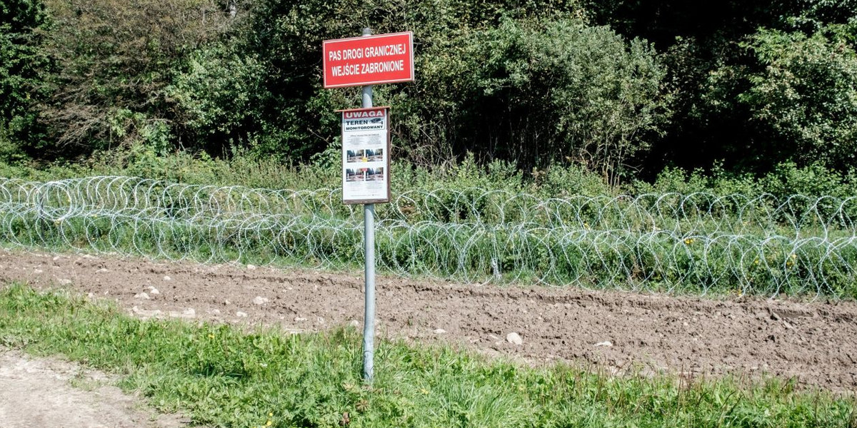 Tymczasowe ogrodzenie na granic polsko-białoruskiej nie zdało egzaminu. Rząd chce solidnego ogrodzenia, na które wyda 1,5 mld zł.