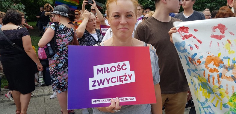 Uczestniczka wiecu w Białymstoku