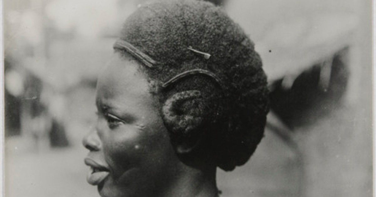 Pre-colonial Nigerian cultures: Hairdressing as a work of 