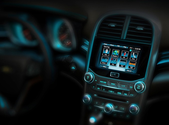 ...były poddawane badaniom wpływu słonej wody lub umieszczane w specjalnych komorach symulujących wieloletnie działanie korozji, czy jazdę w zimowych warunkach