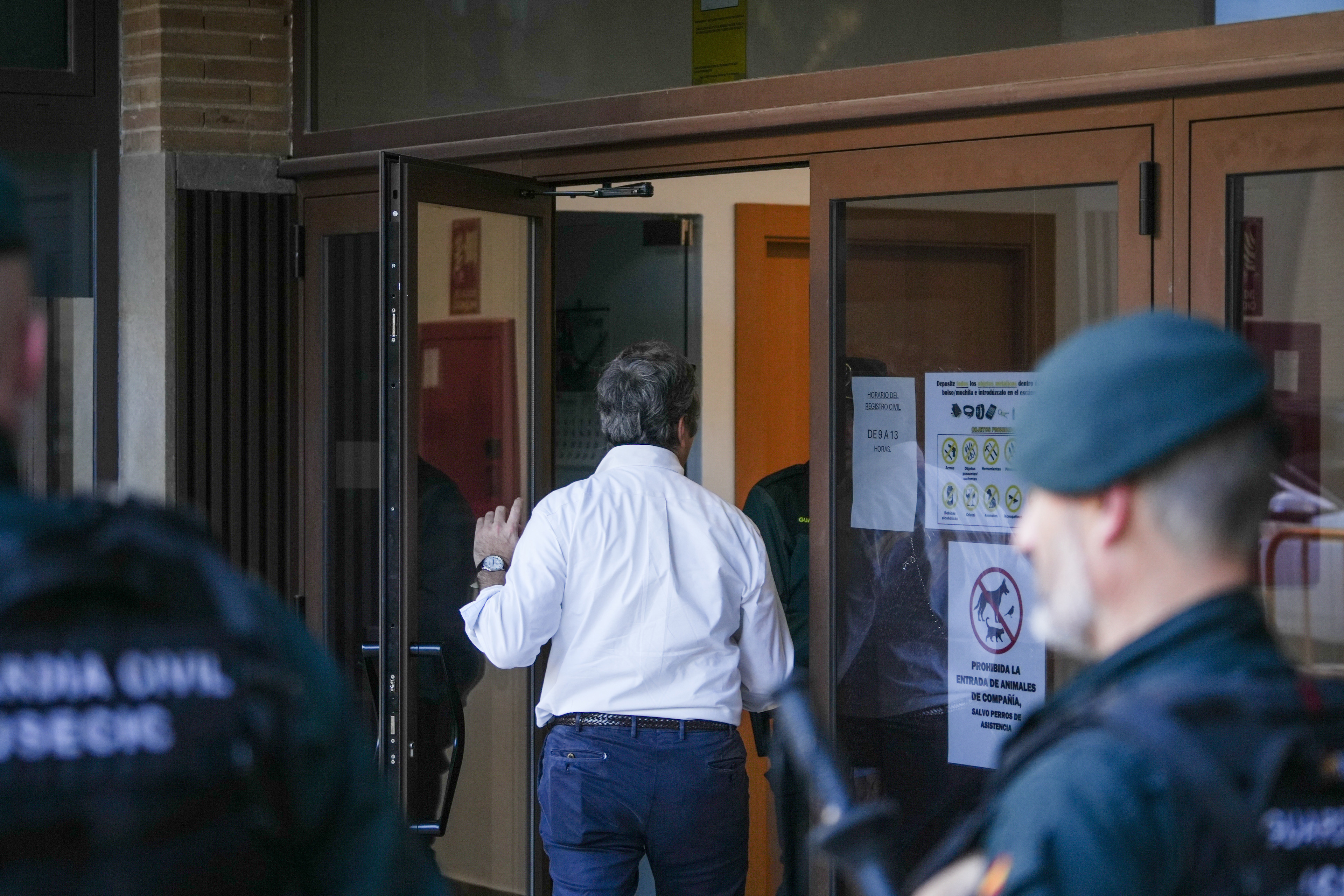 229 muertos por DANA: Mazón comió 4h - «nunca pareció preocupado»