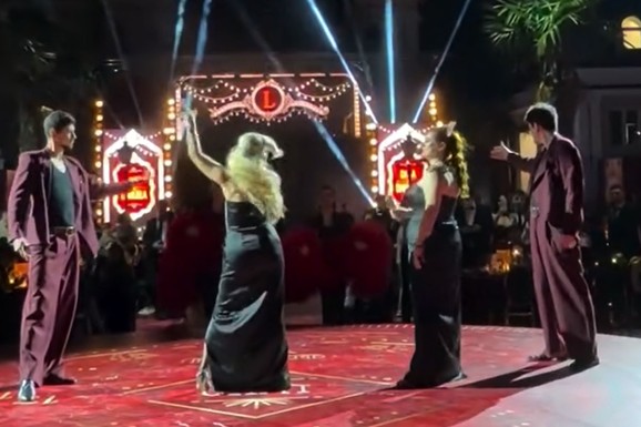 ZAVIRITE NA GALA SLAVLJE KOD KARĆA Kabare na bini, luksuz na sve strane i Ceca kao specijalna gošća (Video)