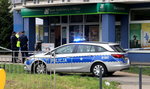Sprawca napadu na bank we Wrocławiu uciekł. Policja apeluje o pomoc do kierowców