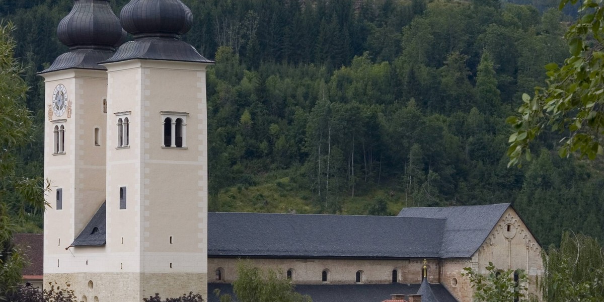 Zakonnica bierze ślub z mnichem!