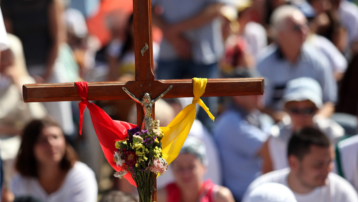 Ok. 100 tys. pielgrzymów z różnych stron Polski uczestniczyło dziś na Jasnej Górze w uroczystościach święta Wniebowzięcia Najświętszej Marii Panny. W homilii metropolia częstochowski abp Wacław Depo upomniał się o obecność wiary i religii w życiu publicznym.