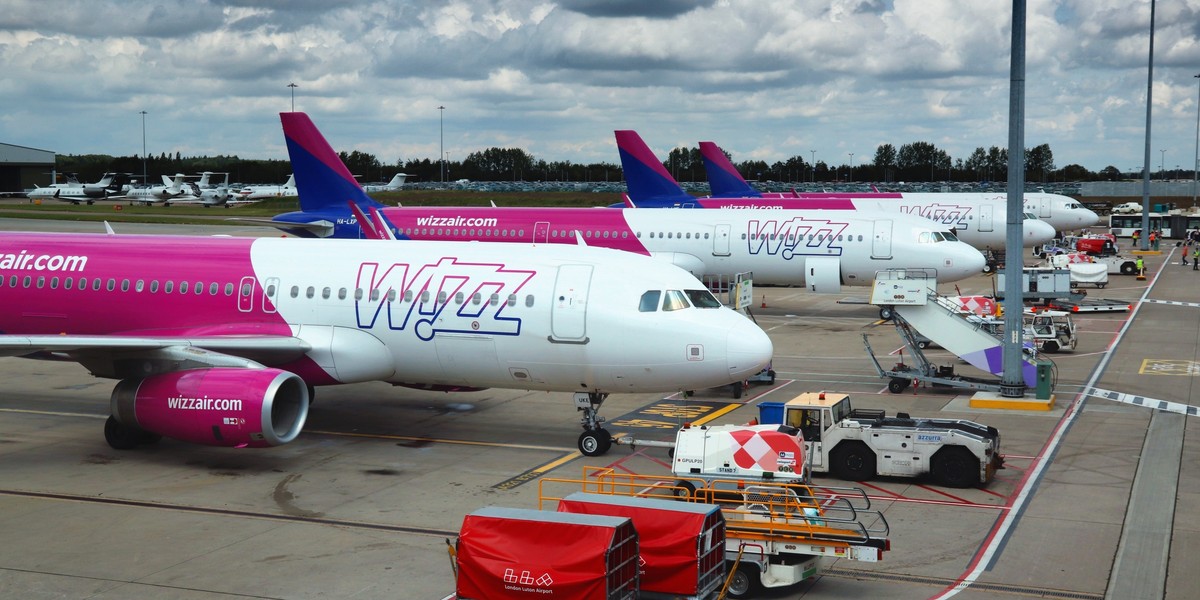 UOKiK prowadzi postępowanie wyjaśniające w sprawie przewoźnika Wizz Air.