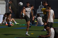 Koniec 'epidemii' w Barcelonie. Piłkarze wrócili do treningów