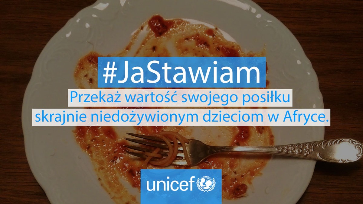 Dlaczego na portalach społecznościowych pojawia się coraz więcej zdjęć pustych talerzy opatrzonych hashtagiem #JaStawiam? Angażując internautów w ten nietypowy sposób, UNICEF Polska zwraca uwagę na problem niedożywionych dzieci w południowej i wschodniej Afryce.