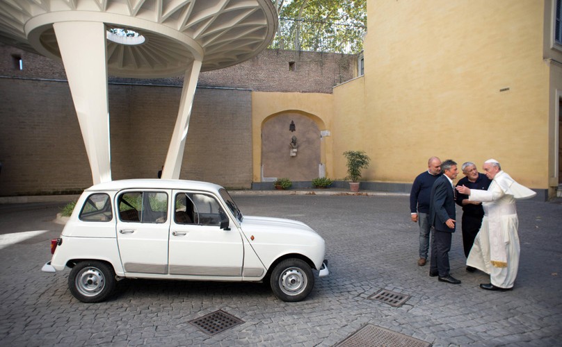 Renault 4 papieża Franciszka