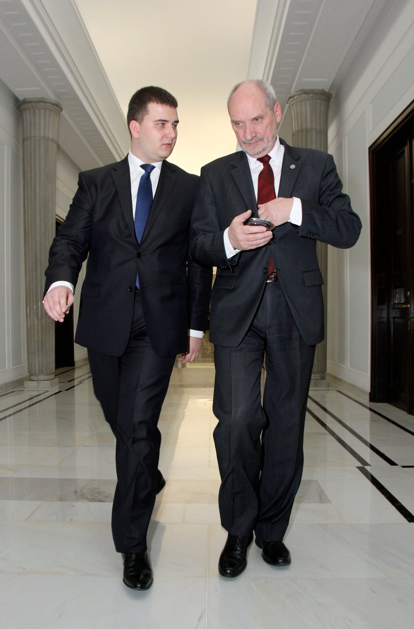 Bartłomiej Misiewicz i Antoni Macierewicz