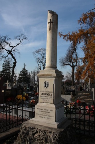 STARY CMENTARZ KATEDRALNY W ŁOMŻY