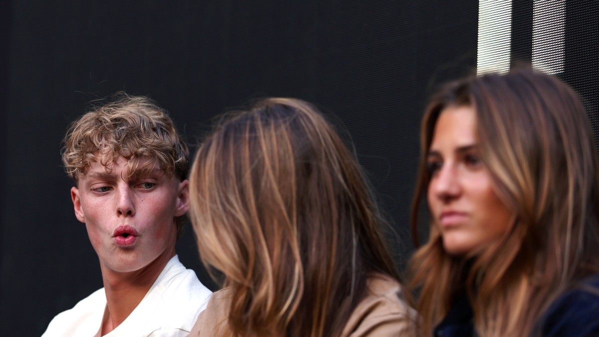 Ćerke Rodžera Federera u društvu sina legendarnog tenisera, ne verujete ko mu je tata