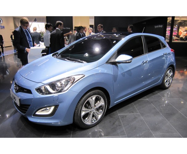 Nowa generacja hyundaia i30 zadebiutowała oficjalnie we Frankfurcie...