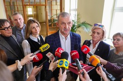 Opóźnienia w wypłatach podwyżek dla nauczycieli. W MEN padł nowy termin