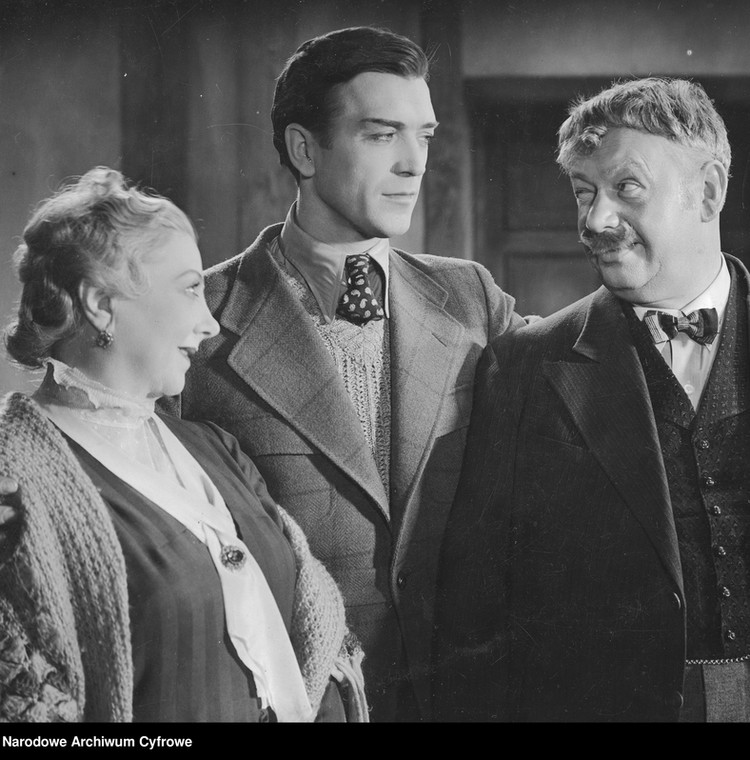 Mieczysława Ćwiklińska, Jerzy Pichelski i Aleksander Zelwerowicz w filmie "Granica" (1938)