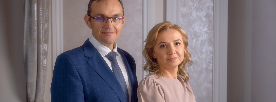 Sylwia i Piotr Krupowie nie lubią rozgłosu. Prowadzona przez nich Fundacja Zobacz Mnie współpracuje z kilkunastoma uniwersyteckimi klinikami na całym świecie. Dzięki temu skonsultowała ze specjalistami z zagranicy ponad 200 dzieci, które nie miały szansy na leczenie w Polsce.