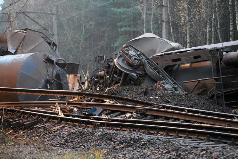 Wypadek pociągu z cysternami wypełnionymi olejem opałowym na Wyspie Wolin.